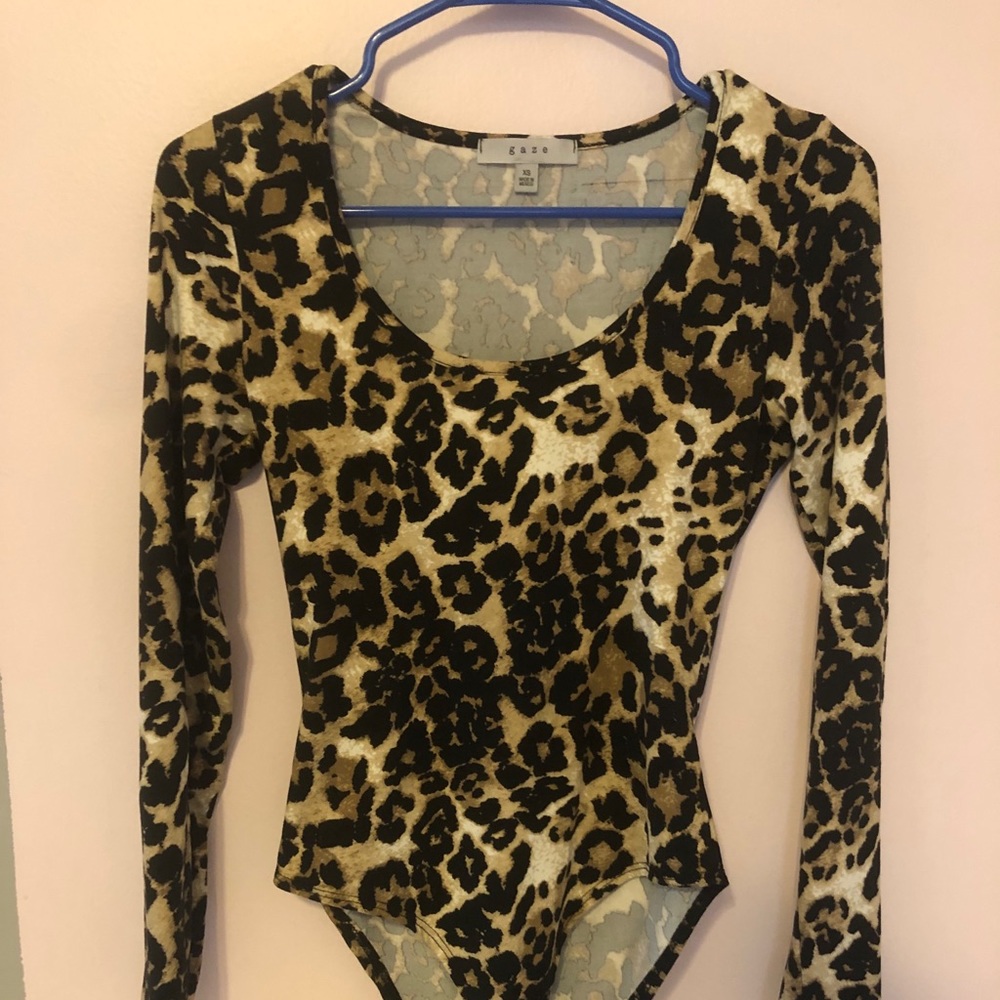 Long sleeved leopard print body suit